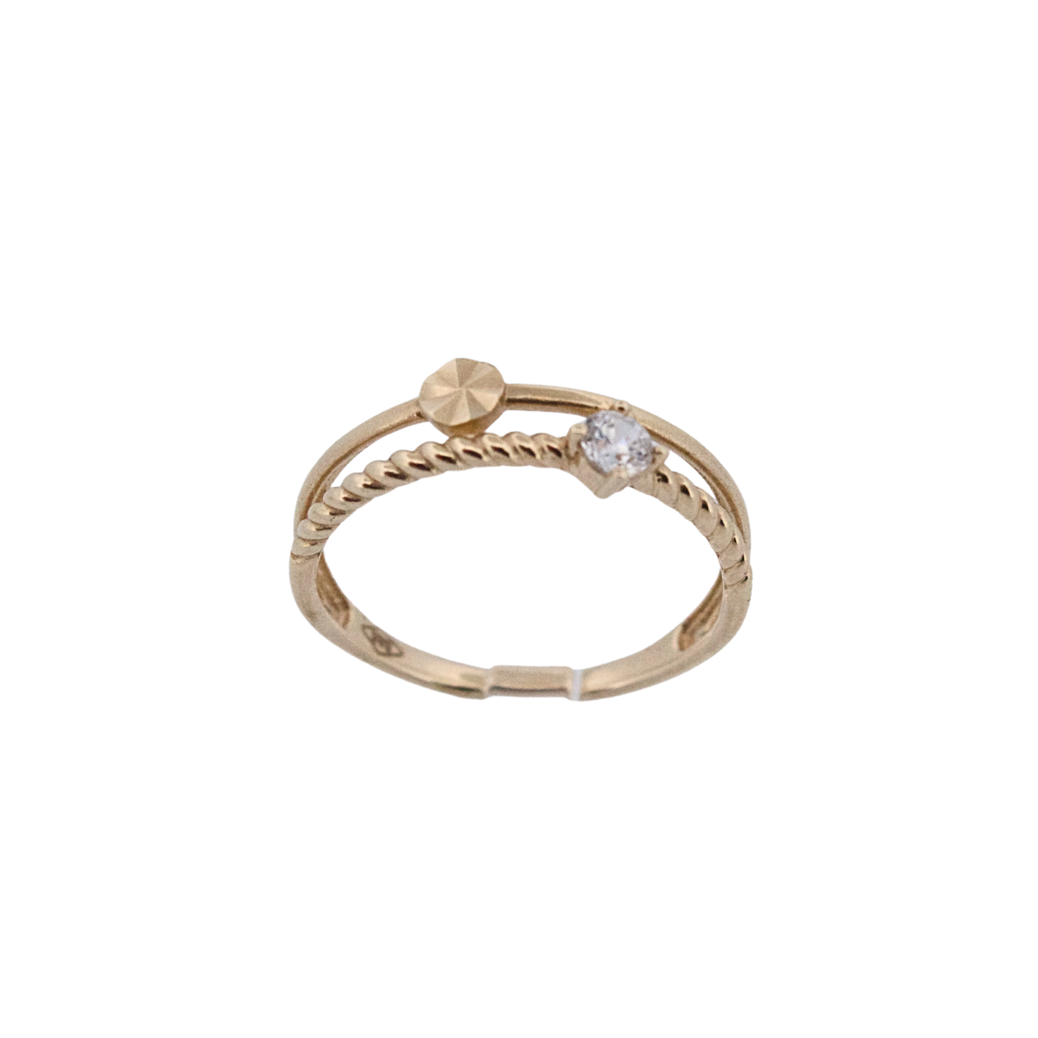 Prsteň CREYO LUXA zo 14K zlata s gravírovaným detailom a čírym zirkónom – pohľad spredu-2