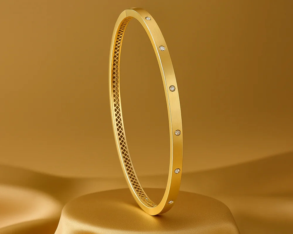 zlatý prsten minimalistický